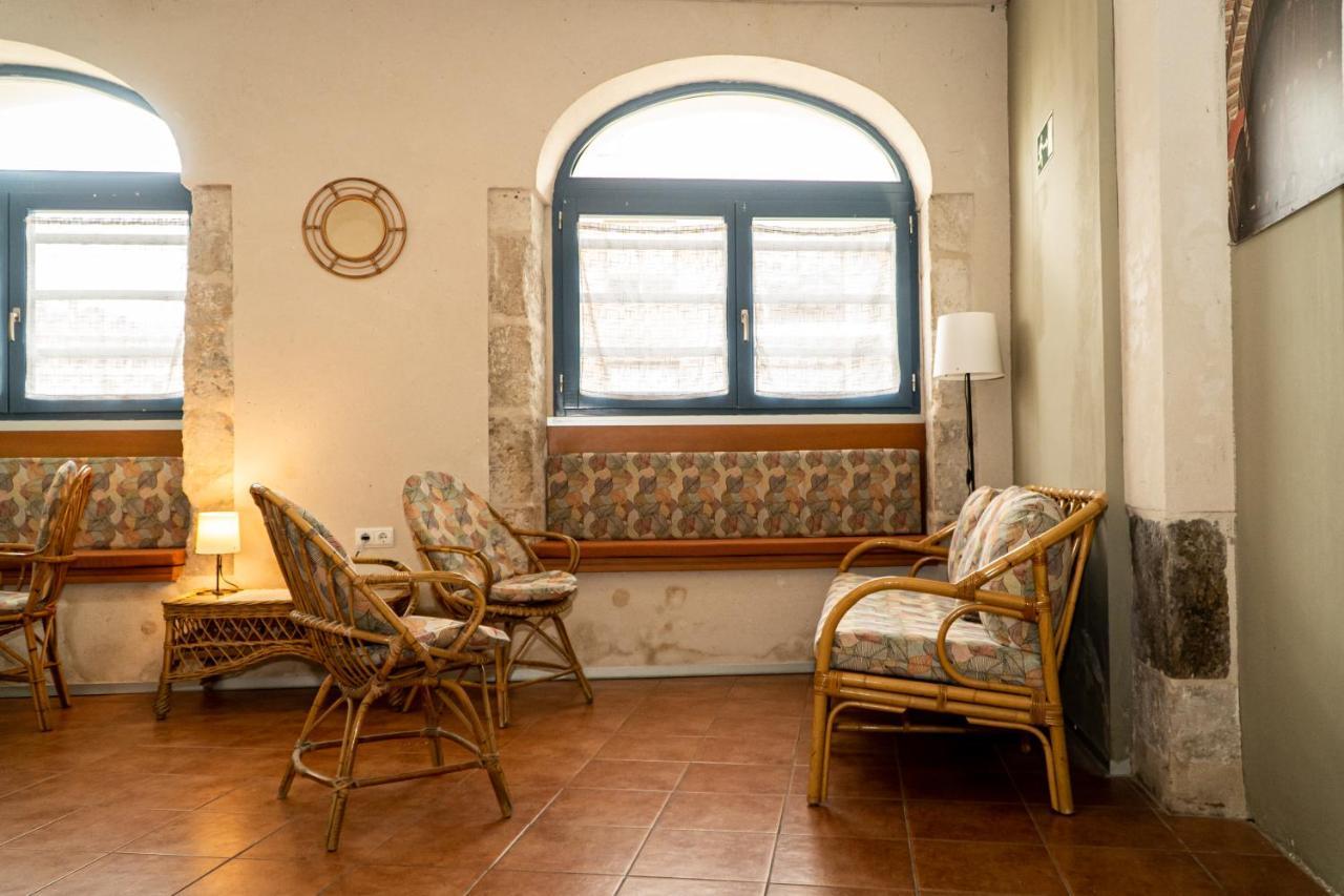 Albergue De Cuéllar Dış mekan fotoğraf